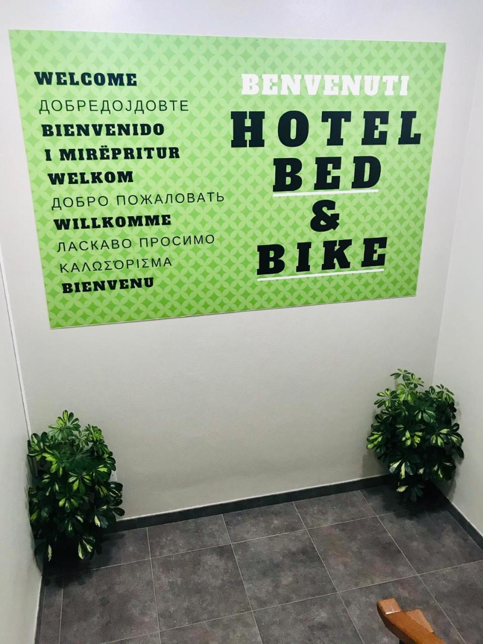 Hotel Bed & Bike 체세나 외부 사진